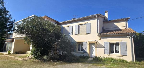 Caumont-sur-Durance (84510) PROPRIETE 225M² avec 2 logements, PISCINE, TERRAIN 1490m²