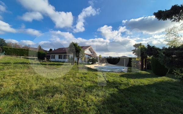 Maison à vendre    6 pièces • 140 m2 Messery