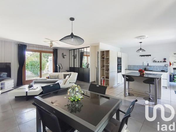 Maison à vendre 6 pièces 131 m² Cestas