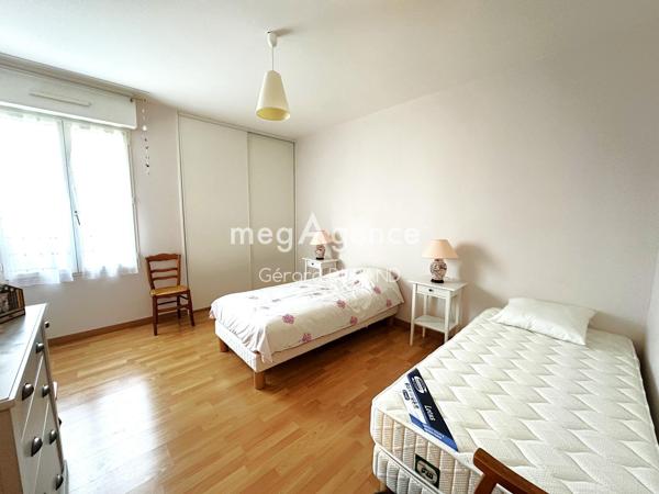 Maison à Pleumartin, 86450 - 7 pièces 322m²