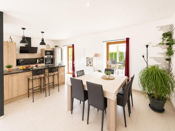 Maison à SAINT-GERMAIN-DU-CORBEIS, 61000 - 5 pièces 123m²