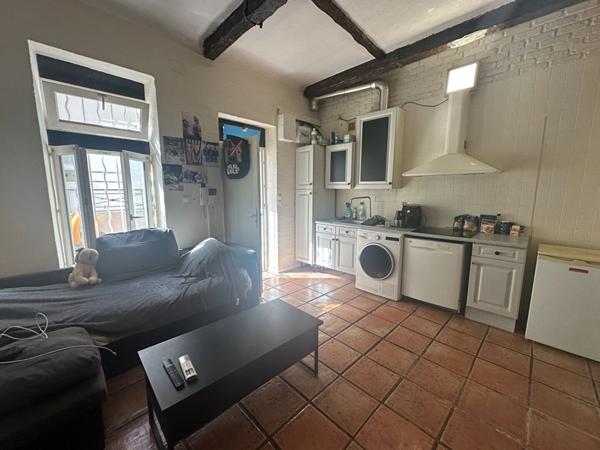A VENDRE 13011 MARSEILLE APPARTEMEENT T2 EN RDC DE 46 M² AVEC TERRASSE