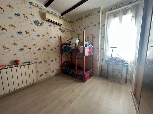 A VENDRE 13011 MARSEILLE APPARTEMEENT T2 EN RDC DE 46 M² AVEC TERRASSE