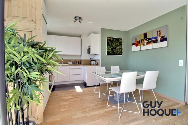 T5 au dernier étage traversant