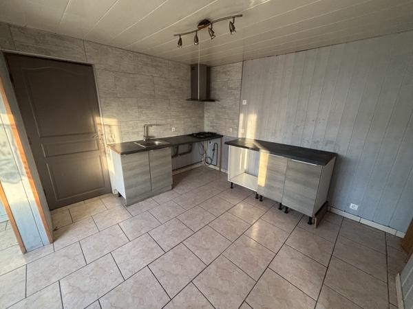 Maison mitoyenne 1 côté à vendre, 4 pièces - Isbergues 62330