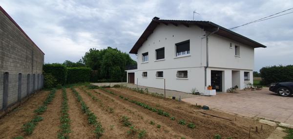 Maison de caractère & vaste terrain constructible — un bien rare et évolutif
