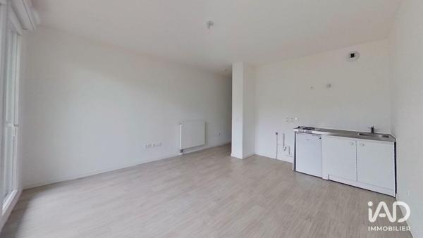 Location appartement 1 pièce 27 m² Aulnay-sous-Bois