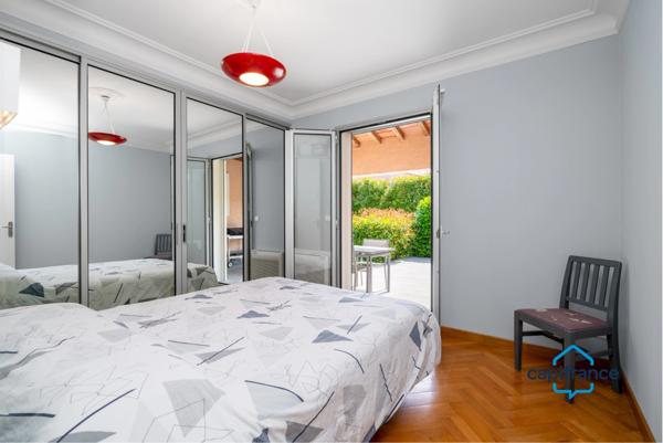 Villa de standing - JUVIGNAC (34)