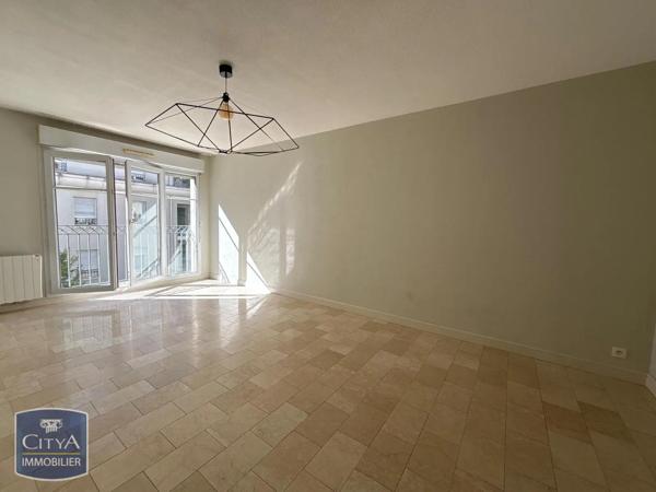 Appartement à louer 2 pièces 49.69m² Bordeaux (33000)