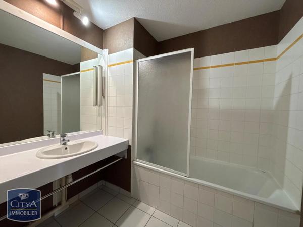 Appartement à louer 2 pièces 49.69m² Bordeaux (33000)