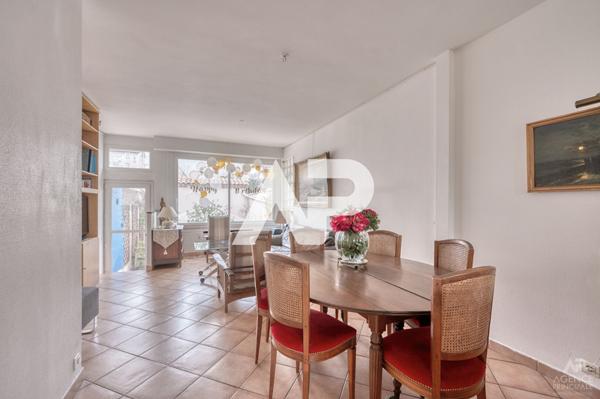 Maison Rueil Malmaison 8 pièce(s) 179.04 m² €931 000 ** - Référence 19498