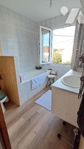ORVAULT - maison d'env. 99m², 4 CH, garage et terrain de 151m²