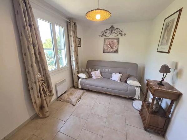 Vente                                                      Maison
                        
                     5 pièces                      129 m2                     à Vidauban