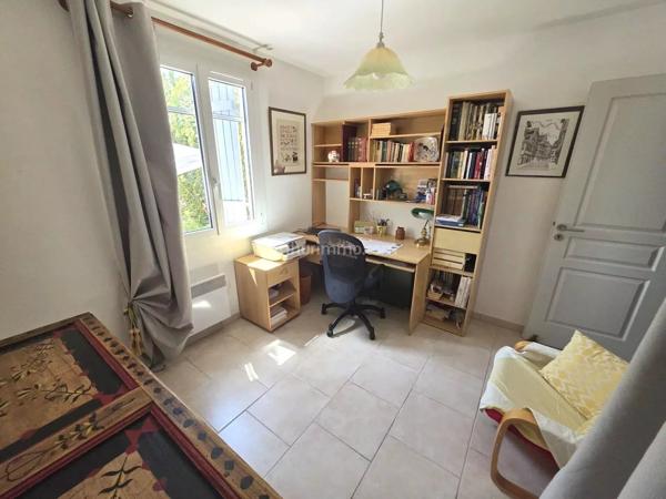 Vente                                                      Maison
                        
                     5 pièces                      129 m2                     à Vidauban
