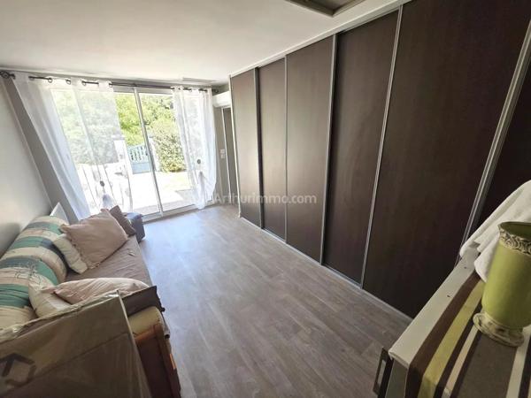 Vente                                                      Maison
                        
                     5 pièces                      129 m2                     à Vidauban