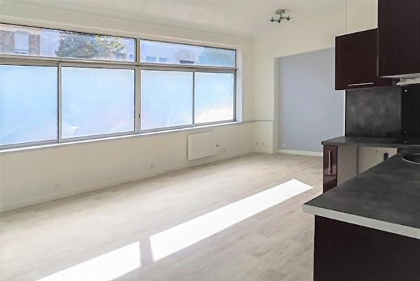 Appartement Suresnes 2 pièce(s) 50,36 m2