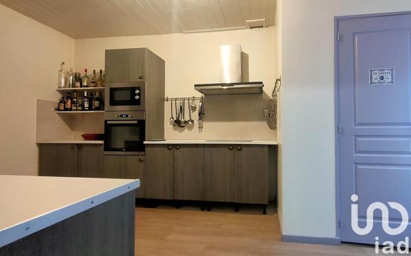 Maison de ville 10 pièces de 256 m² à Labastide-Rouairoux (81270)