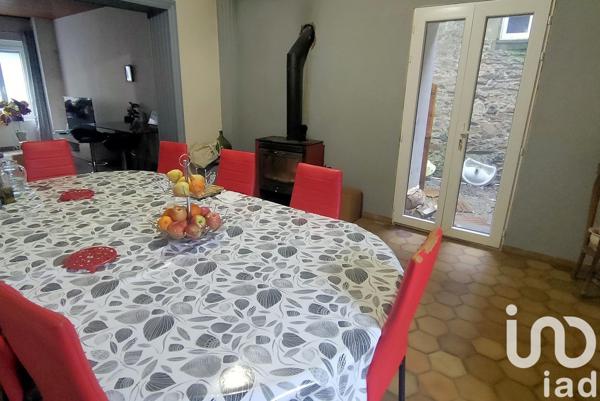 Maison de ville 10 pièces de 256 m² à Labastide-Rouairoux (81270)