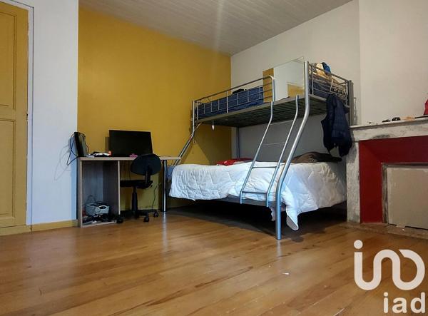 Maison de ville 10 pièces de 256 m² à Labastide-Rouairoux (81270)