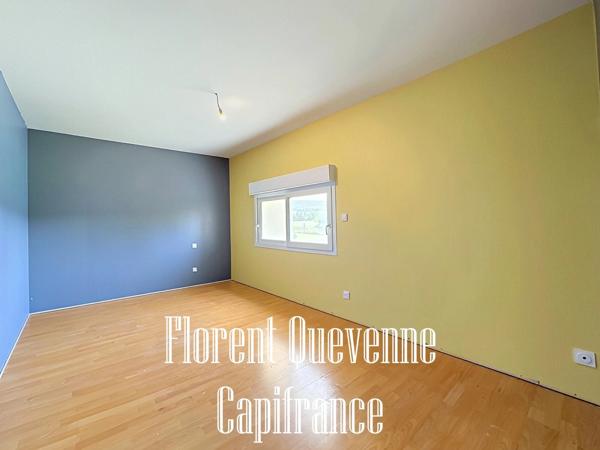Maison en pierre + dépendances + terrain de 3120m²