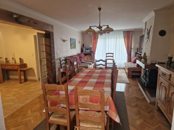 Le charme d’une maison familiale, la solidité d’une vie paisible