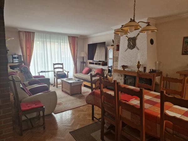 Le charme d’une maison familiale, la solidité d’une vie paisible