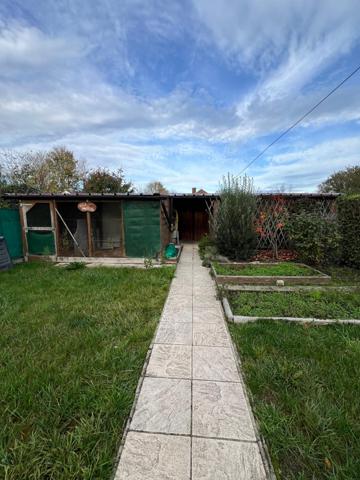 Le charme d’une maison familiale, la solidité d’une vie paisible