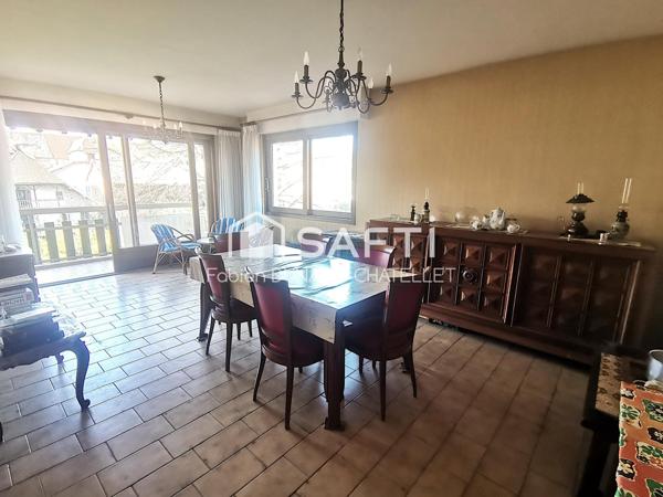 T4 lumineux avec balcon et vue dégagée