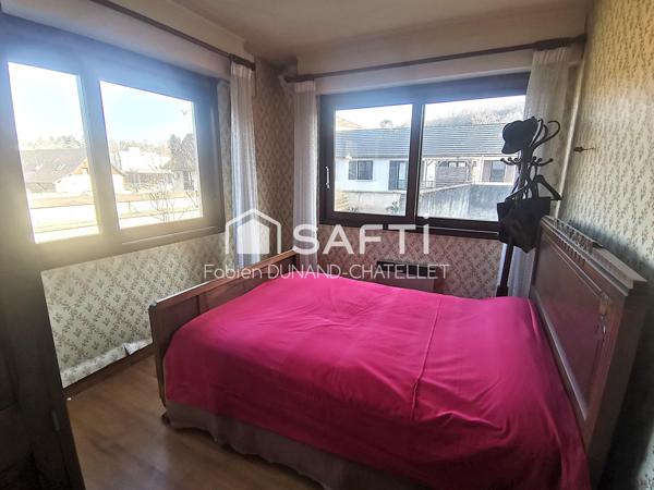 T4 lumineux avec balcon et vue dégagée