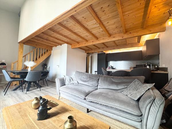 BORDEAUX NANSOUTY - T3 Duplex - Immeuble en pierres - 2ch - Dernier étage