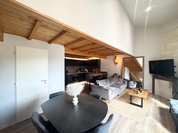 BORDEAUX NANSOUTY - T3 Duplex - Immeuble en pierres - 2ch - Dernier étage