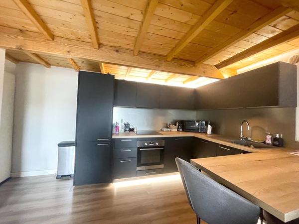 BORDEAUX NANSOUTY - T3 Duplex - Immeuble en pierres - 2ch - Dernier étage