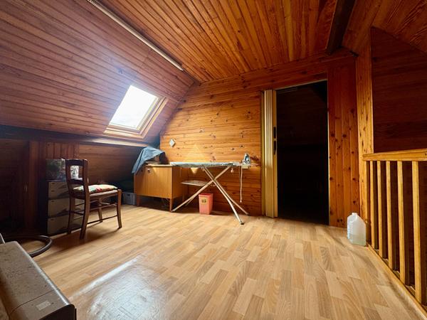Halluin ? Maison semi-individuelle , 4 chambres, jardin et garage ! Halluin
