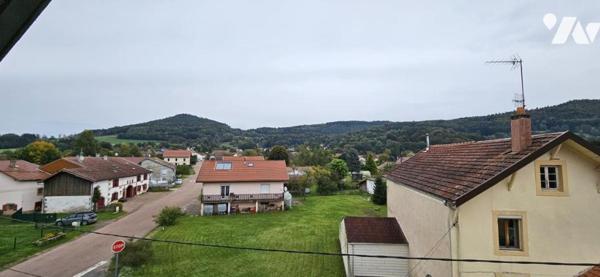 Lot de 2 logements avec dépendances et terrain