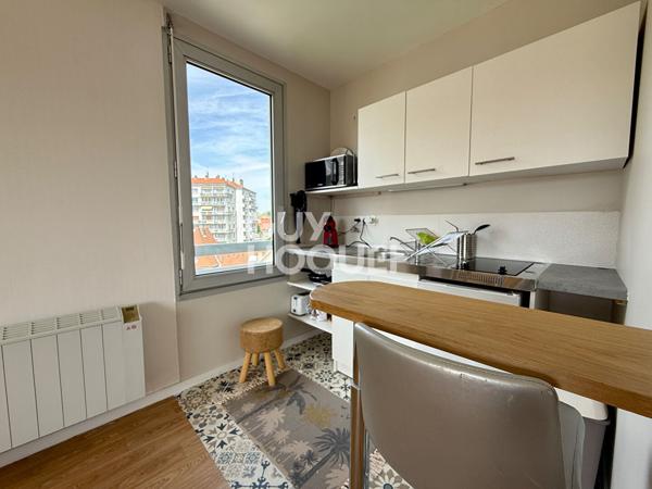 Dernier étage avec vue sur tout Besançon pour ce studio meublé
