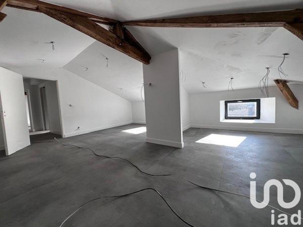 Longère 6 pièces de 295 m² à Moncoutant (79320)