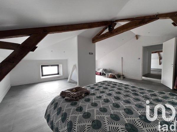 Longère 6 pièces de 295 m² à Moncoutant (79320)