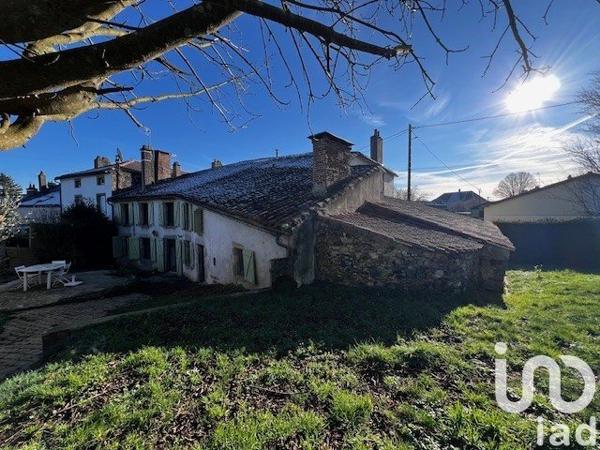 Longère 6 pièces de 295 m² à Moncoutant (79320)