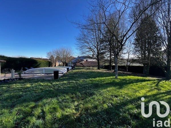 Longère 6 pièces de 295 m² à Moncoutant (79320)