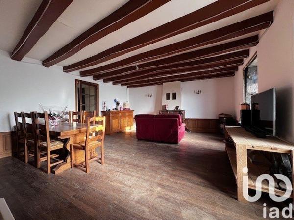 Longère 6 pièces de 295 m² à Moncoutant (79320)