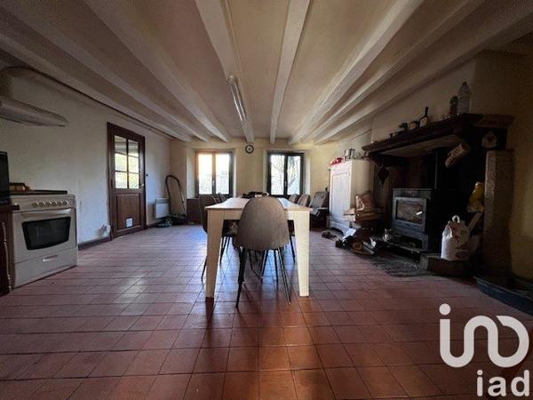 Longère 6 pièces de 295 m² à Moncoutant (79320)