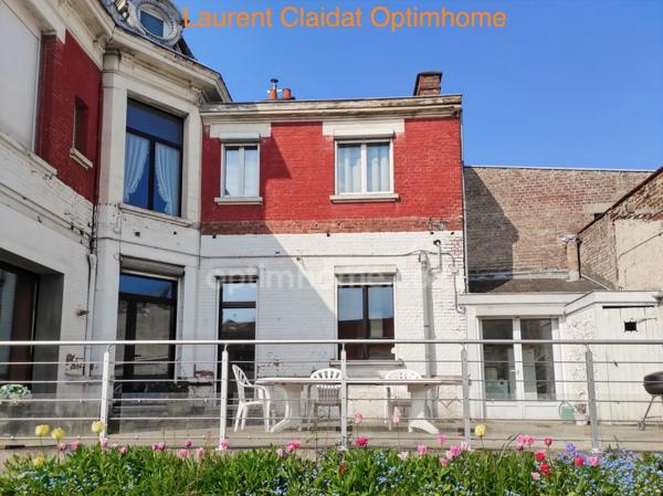 MAISON 11 PIÈCES – ENV.287 m² – 6 CHAMBRES – JARDIN – PROF LIBÉRALE POSSIBLE