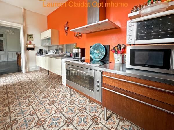 MAISON 11 PIÈCES – ENV.287 m² – 6 CHAMBRES – JARDIN – PROF LIBÉRALE POSSIBLE