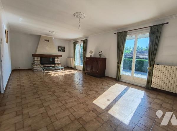 BELLE MAISON SPACIEUCE ET LUMINEUSE PROCHE COMMODITES