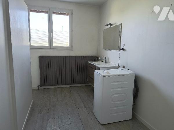 BELLE MAISON SPACIEUCE ET LUMINEUSE PROCHE COMMODITES