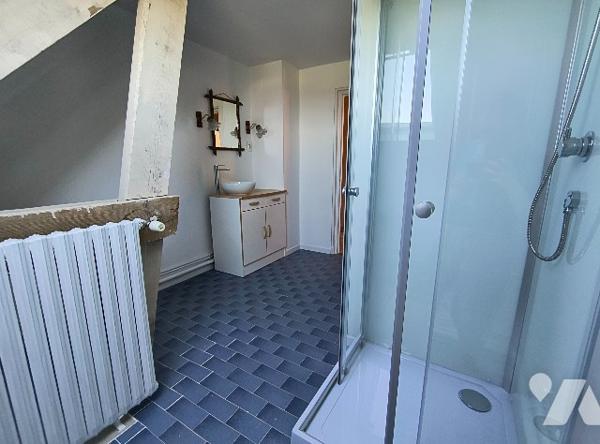 BELLE MAISON SPACIEUCE ET LUMINEUSE PROCHE COMMODITES