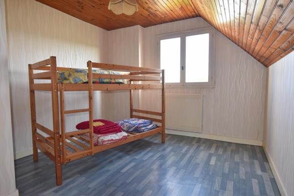 Maison à SAINT-NIC, 29550 - 8 pièces 137m²