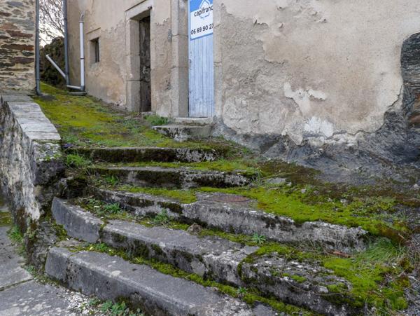 Charmante maison de village à Vabre (81) à rénover