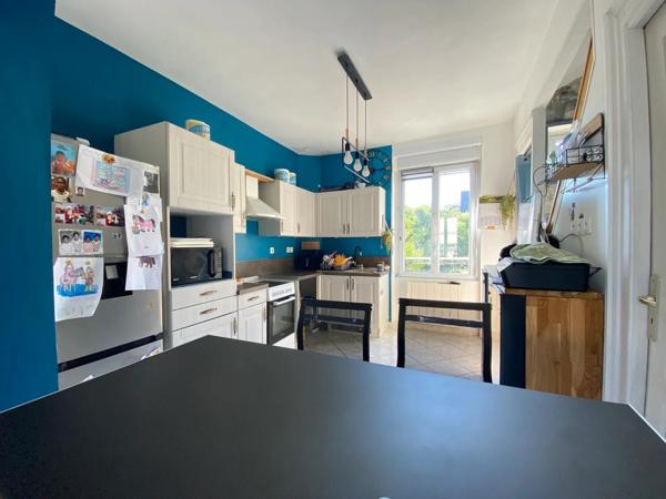 Investisseurs : Maison de charme, jardin arboré, quartier Voltaire calme et résidentiel à Creil (60)