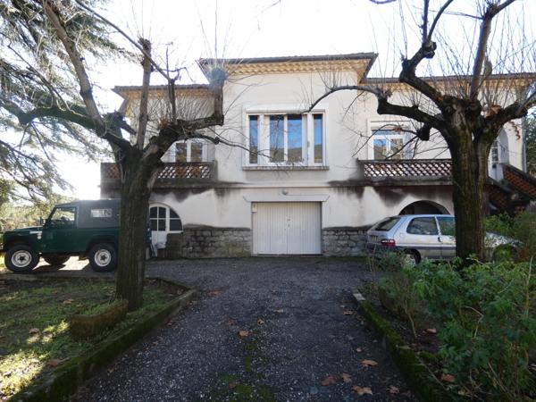 SAINT HIPPOLYTE DU FORT maison P7 de 202 M2